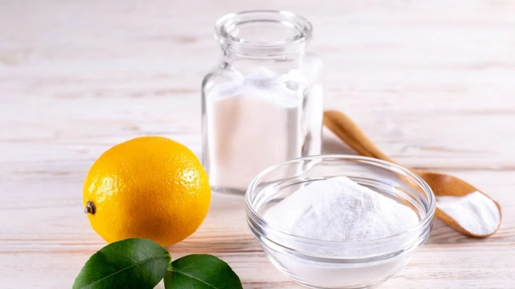 Limonun üzerine tuz dökün ve dolaba koyun!