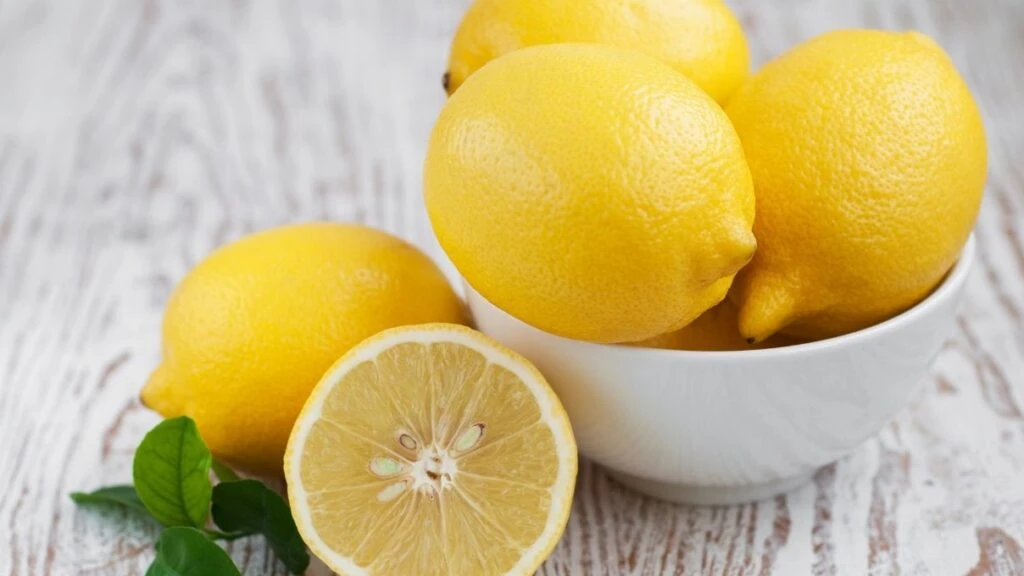 Limon değil limonun kendisi tam bir güzellik sırrı! Vücudunuzdaki lekelerle vedalaşın