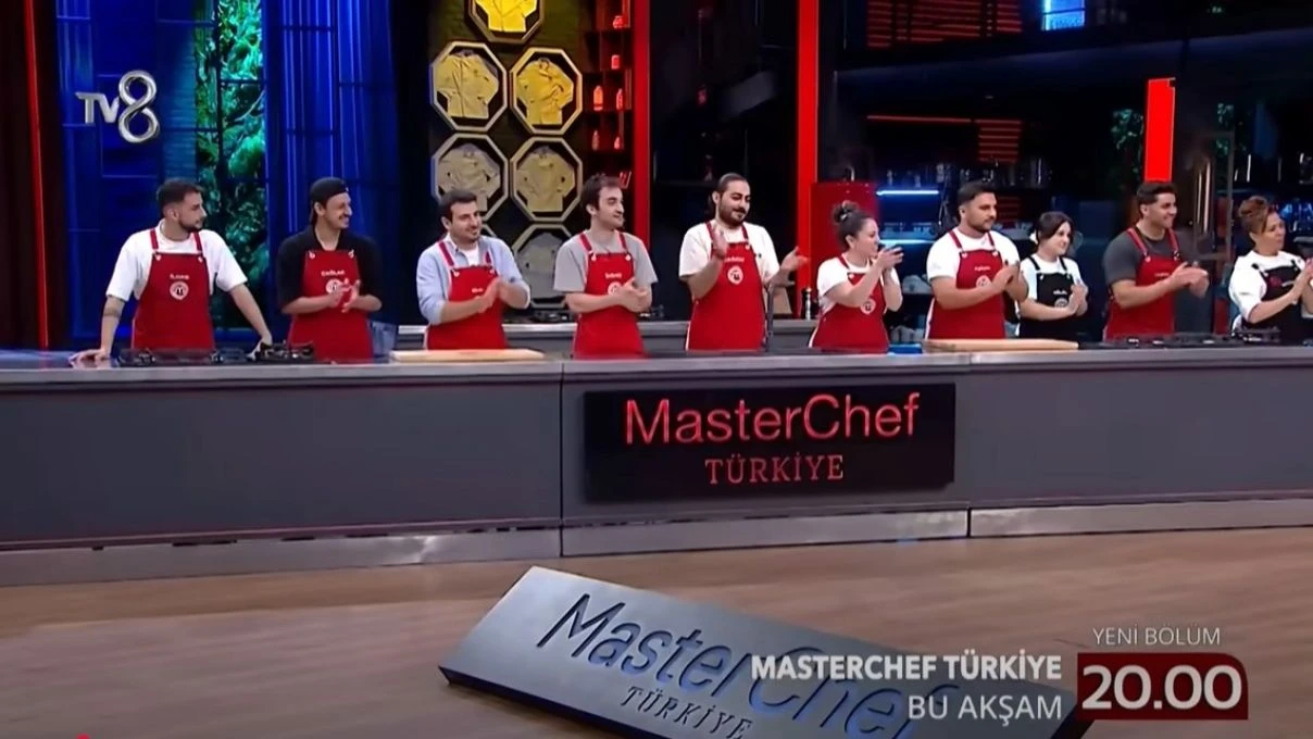 masterchef 2025 3 hafta kirmizi takim kadrosu