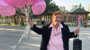Hatay’da meme kanserine karşı büyük farkındalık! Gökyüzüne balon uçurdular