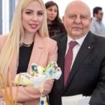 merve sakalli arkas kimdir ve kac yasinda esiyle arasindaki 42 yas fark gundem oldu 1
