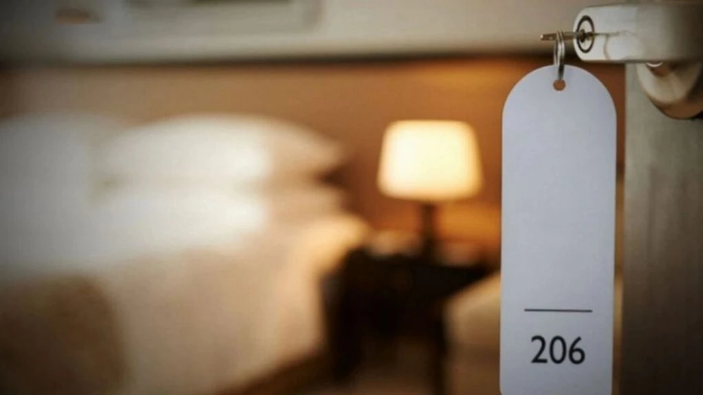 Gizli kameralar her yerde! Otellerde kendinizi güvende hissettirecek tüyolar