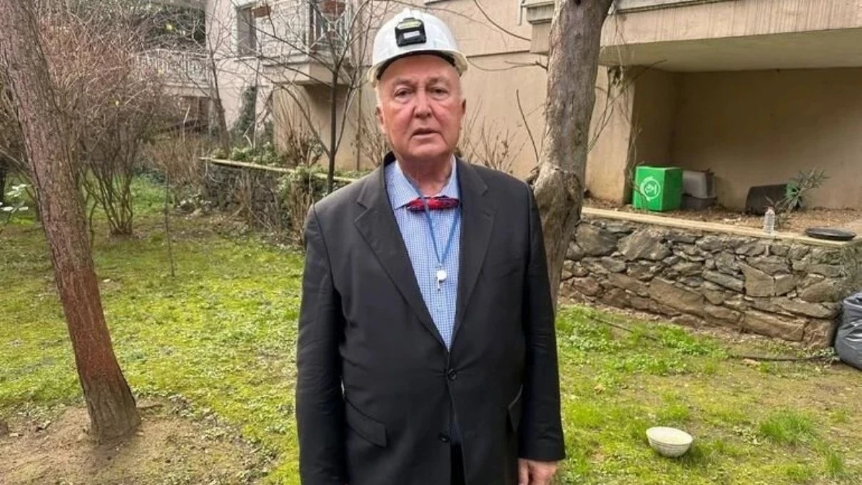 Övgün Ahmet Ercan kimdir kaç yaşında? Övgün Ahmet Ercan mesleği nedir?