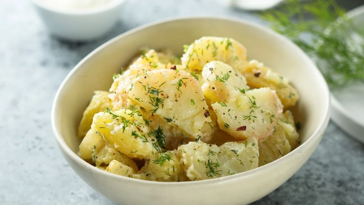 5 çaylarını vazgeçilmezi! Patates salatasına yeni sos trendi