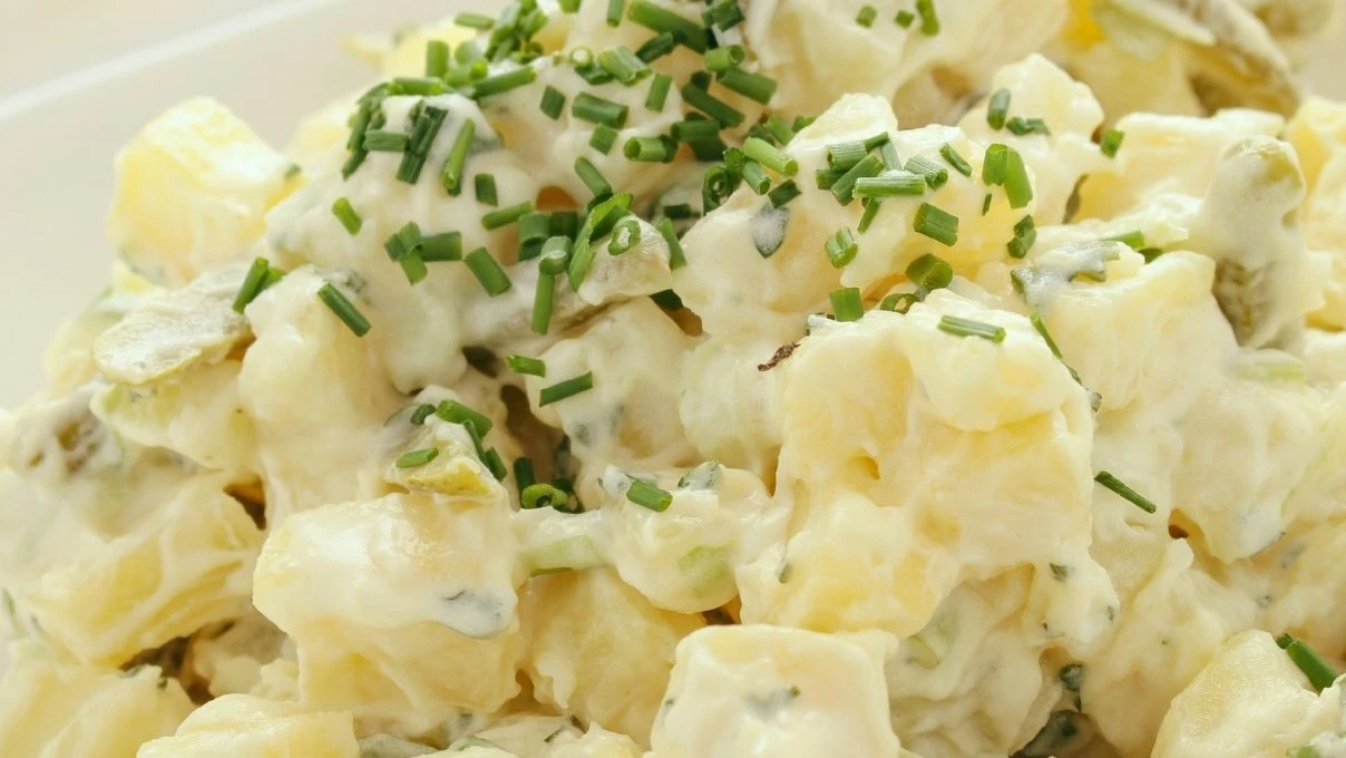 5 çaylarını vazgeçilmezi! Patates salatasına yeni sos trendi