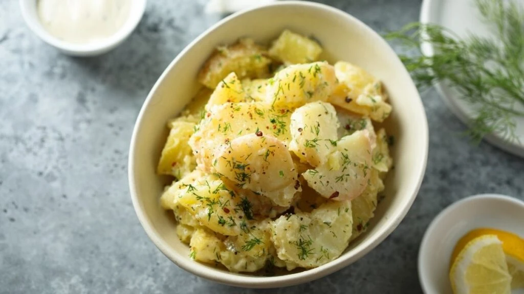 5 çaylarını vazgeçilmezi! Patates salatasına yeni sos trendi