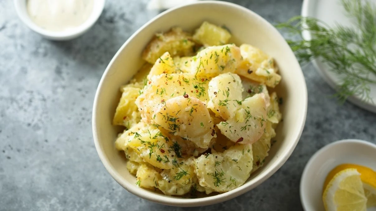 5 çaylarını vazgeçilmezi! Patates salatasına yeni sos trendi