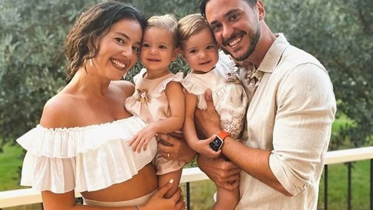 pelin akil anil altan ve ikizleri