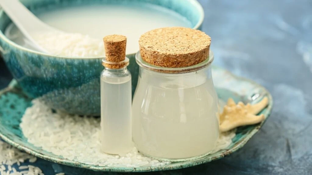 Pirinç suyunu sakın dökmeyin! Dermatologlar bile öneriyor