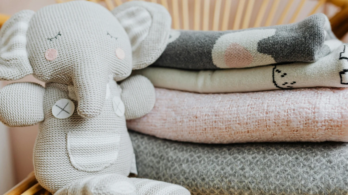 Retro örgü trendleri: Vintage motiflerle nostaljik battaniyeler ve aksesuarlar 2026 7 retro orgu 4