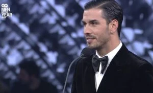 GQ Men Of The Year 2025 gecesinde ödüller sahiplerini buldu! Hangi ünlü ne ödülü aldı? 8 s fe9ef4c997f1a5ed4de62913b2b63fe33bdbb32f