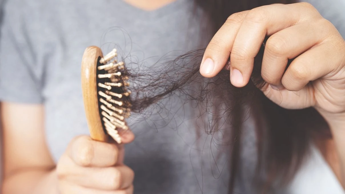 Saç dökülmesinden şikayetçi kadınların tercih ettiği saç bakım markaları 2025! 7 Saç dökülmesinden şikayetçi kadınların tercih ettiği saç bakım markaları 2025!