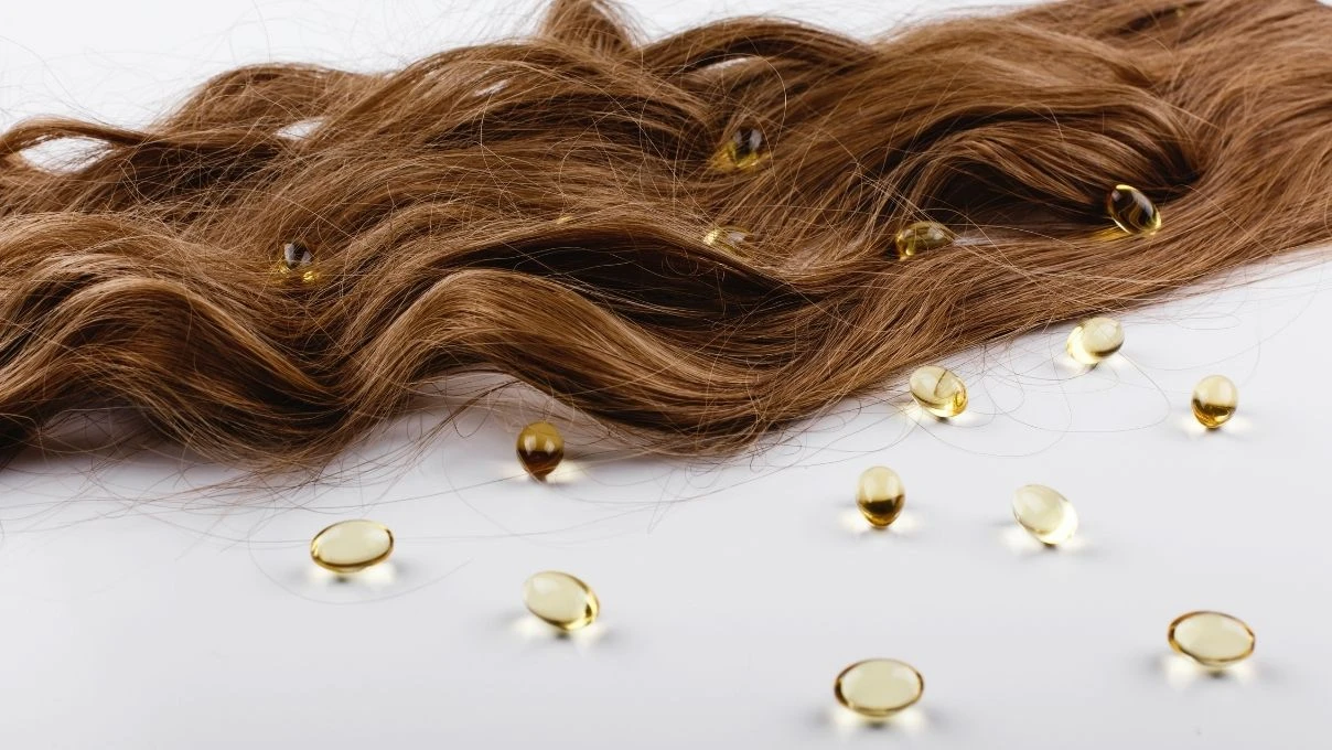 Saç köklerini demir gibi sağlam yapan vitaminler! Tek bir detay var saç deriniz 8 Saç köklerini demir gibi sağlam yapan vitaminler! Tek bir detay var saç deriniz