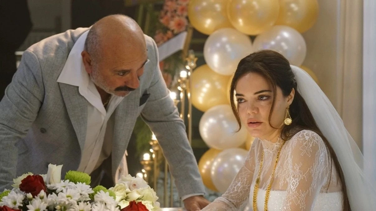 Sahtekarlar 7. bölümde Asya’yı neler bekliyor? Asya kendini bu cendereden kurtarabilecek mi?