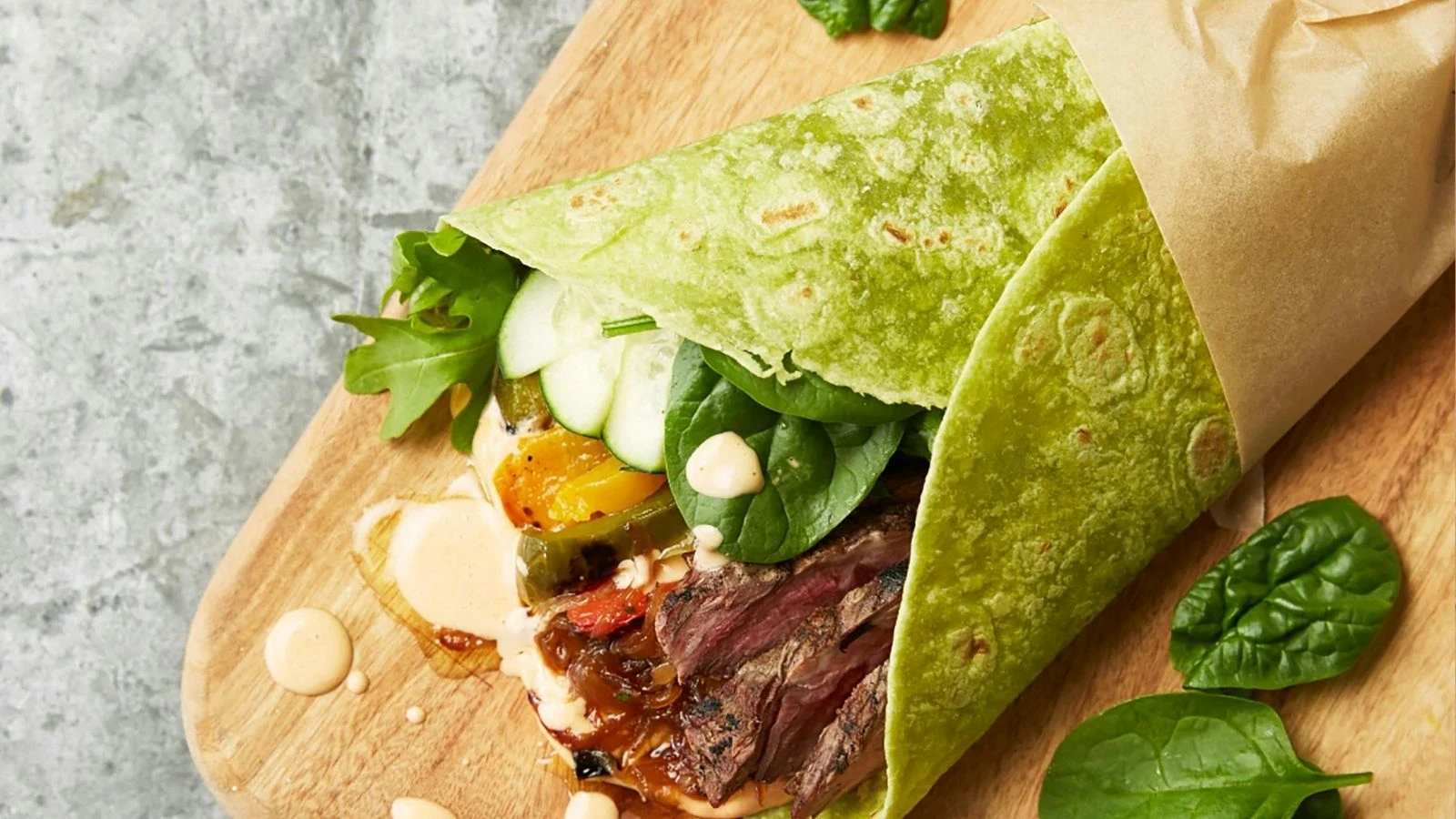 Lavaş yok pişmanlık yok! Glutensiz ve karbonhidratsız sebze dürümle tanışın