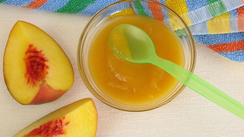 Kabızlığa son uykuya merhaba! Annelerin yeni gözdesi şeftalili uyku maması