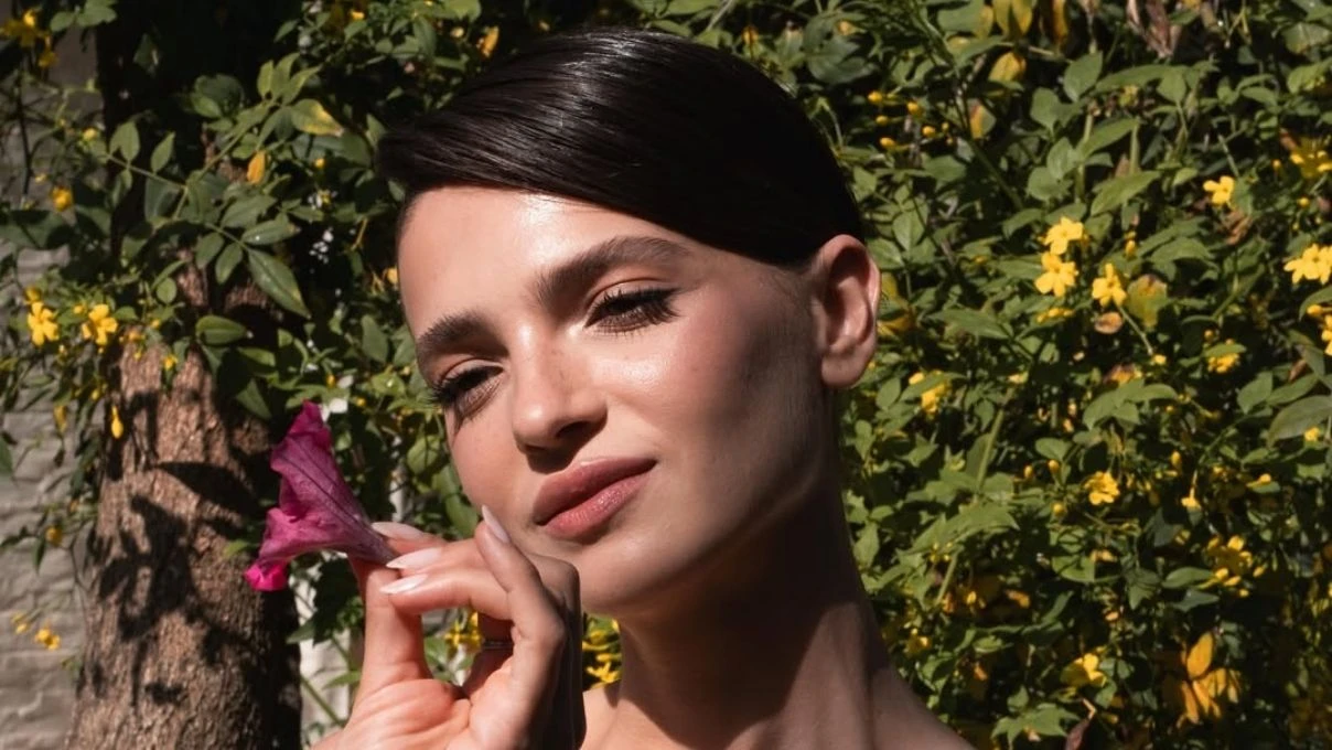 Şifanur Gül kimdir kaç yaşında? Şifanur Gül aslen nereli? 6 Şifanur Gül kimdir kaç yaşında? Şifanur Gül aslen nereli?