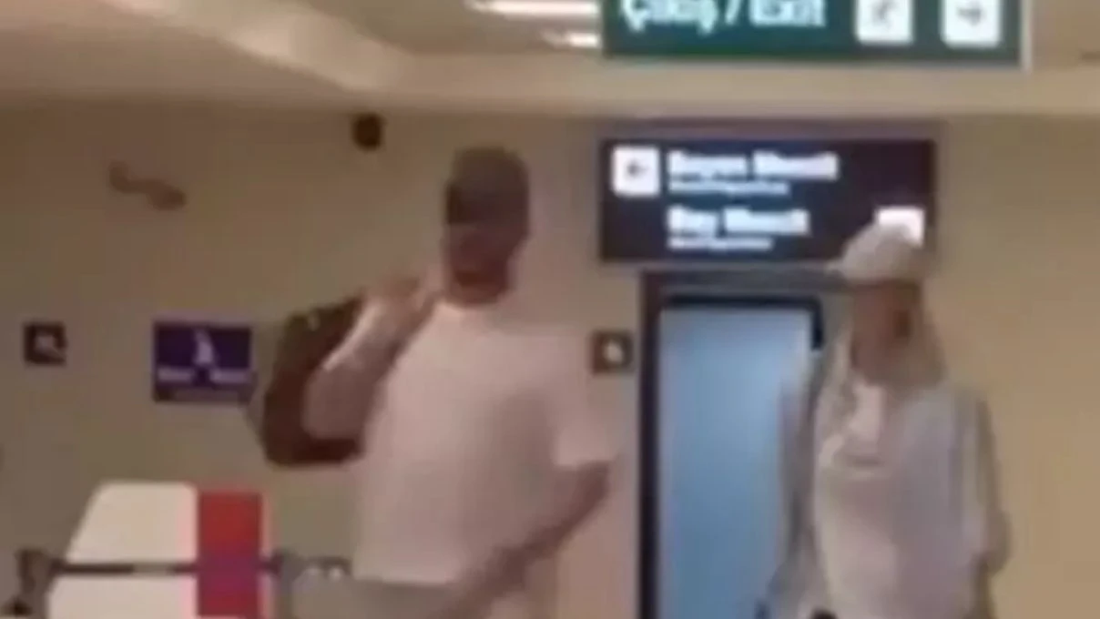 sinan akcil ve ece erken sevgili mi