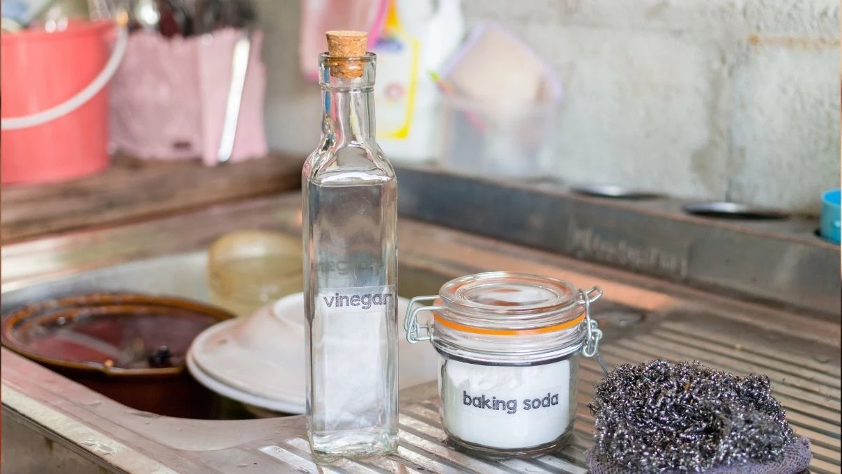 Sirke ve karbonat karışımı sadece temizlikte değil! Daha birçok yerde kullanılıyor 4 Sirke ve karbonat karışımı sadece temizlikte değil! Daha birçok yerde kullanılıyor