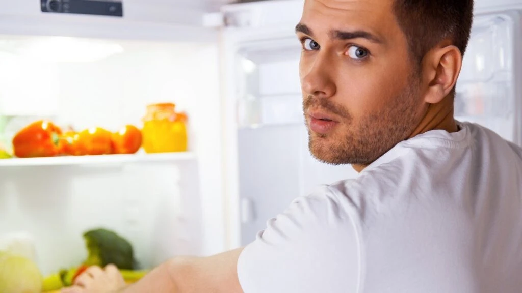 Sürekli aç hissediyorsan eyvah! Su değil bu 2 vitamini kontrol et