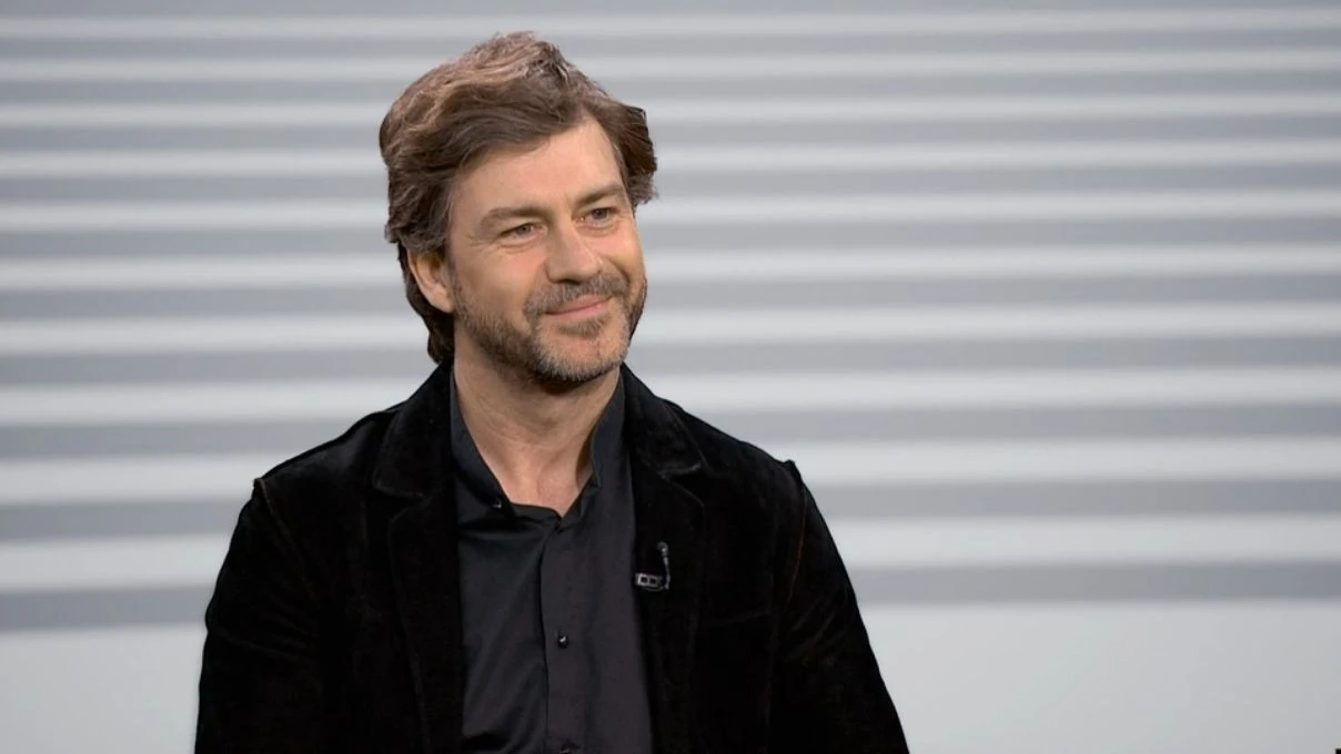 Bez Bebek’in Hakan’ı Tan Sağtürk, son haliyle dikkat çekti! Adeta yıllara meydan okuyor