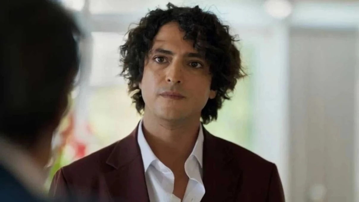 İmam Gazali fragmanında dikkat çeken Kur'an-ı Kerim detayı! Taner Ölmez oyunculuğu evrenini değiştirdi 5 İmam Gazali fragmanında dikkat çeken Kur'an-ı Kerim detayı! Taner Ölmez oyunculuğu evrenini değiştirdi