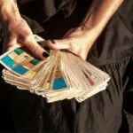 Günlük tarot kart açılımı 2 Aralık 2025! Netlik ve güven, başarıyı her zaman getirir