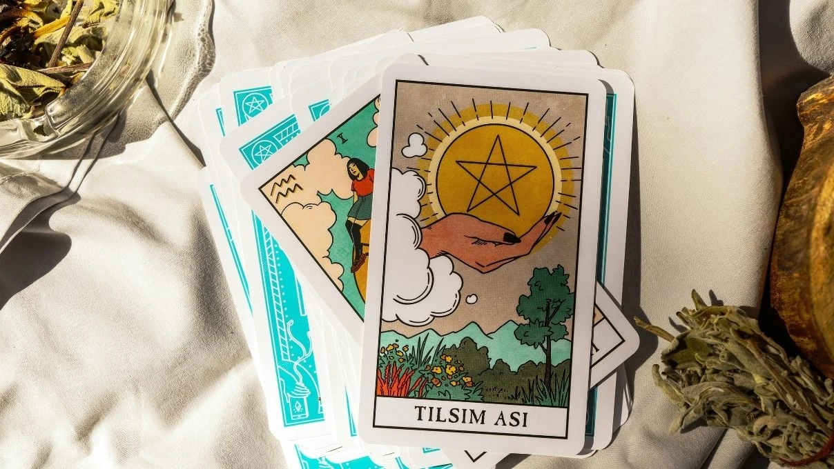 Günlük tarot kart açılımı 20 Kasım 2025! Kişisel berraklık sizleri doğru yola yönlendiriyor