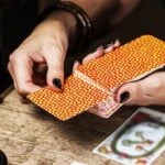 Günlük tarot kart açılımı 29 Kasım 2025! Yarım kalmış konular geri geliyor