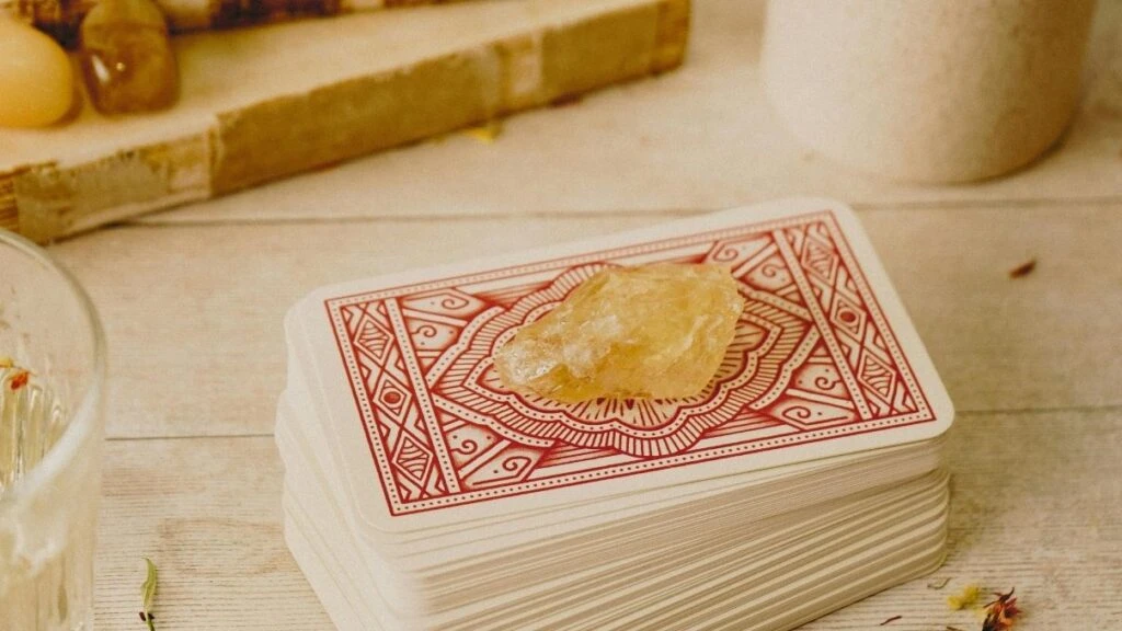 Günlük tarot kart açılımı 12 Aralık 2025! Güvenliğinizi kendiniz sağlayın