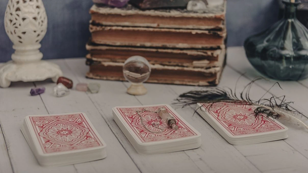 Günlük tarot kart açılımı 3 Aralık 2025! Sizlerin hayattan bekletiniz odak noktası oluyor