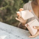 Günlük tarot kart açılımı 28 Ekim 2025! Bugün tereddütleri bir kenara bırakma zamanı