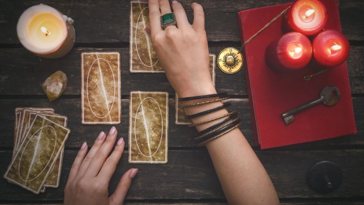 Günlük tarot kart açılımı 15 Kasım 2025! İyimser olursanız bereketiniz artar 5 Günlük tarot kart açılımı 15 Kasım 2025! İyimser olursanız bereketiniz artar