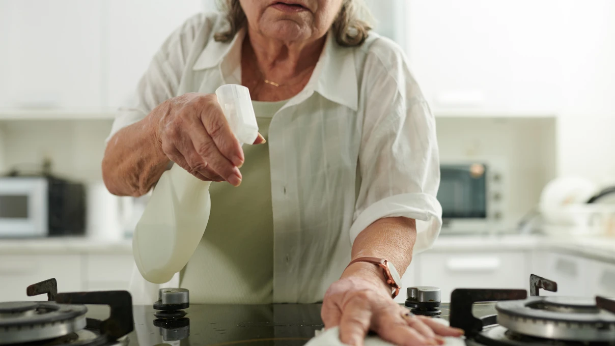 Mutfakta ocak temizliği nasıl yapılır? Adım adım ferahlık 6 temizlik 4