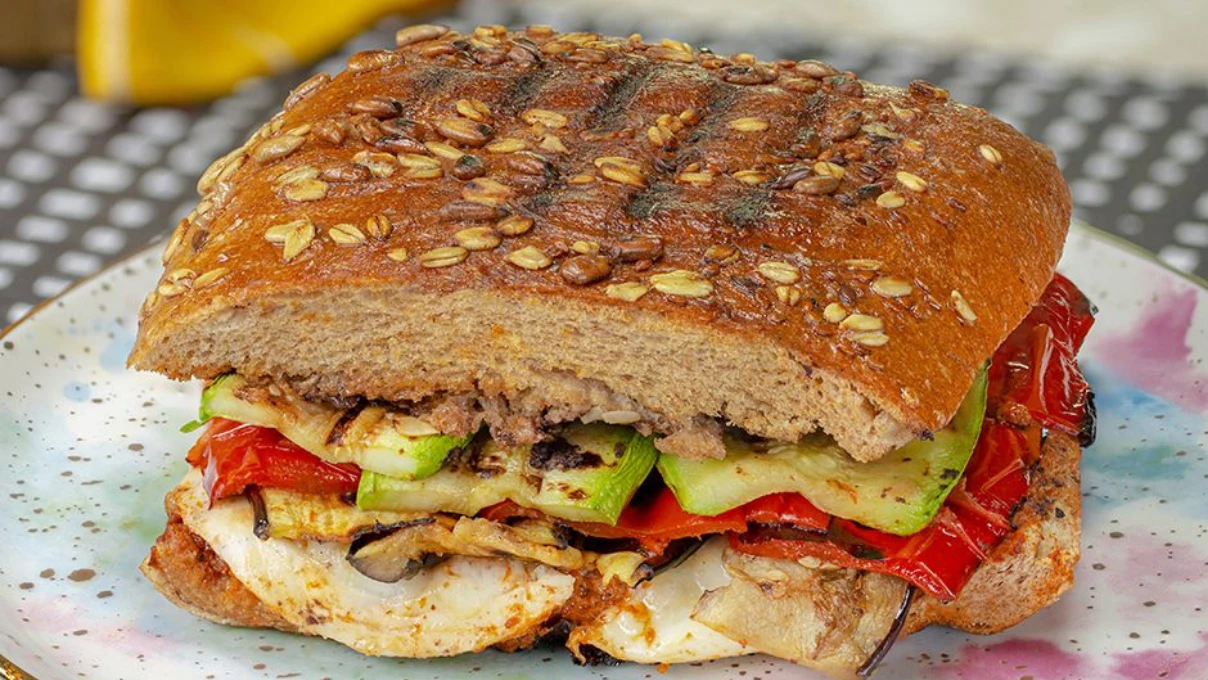 “Bugün kahvaltıda ne yesem?” derdine son! Hem sağlıklı hem doyurucu mini tostlar