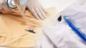 tukenmez kalem lekesi nasil cikar kiyafetten tukenmez kalem lekesini cikarma yontemleri 1654862361 4044