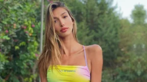 unlu model sevval sahinin milyonluk plaj takisi dudak ucuklatti 2