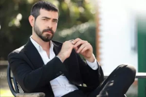 unlu oyuncu baba oluyor baris baktas bebeginin cinsiyetini ilk kez acikladi 1752241711 8041 w750 h500