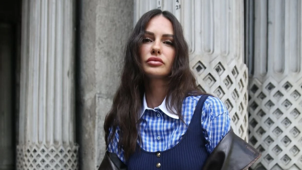 Yasemin Ergene aşk sorularına sessiz kaldı! Ünlü ismin hareketleri dikkat çekti 9 Yasemin Ergene aşk sorularına sessiz kaldı! Ünlü ismin hareketleri dikkat çekti