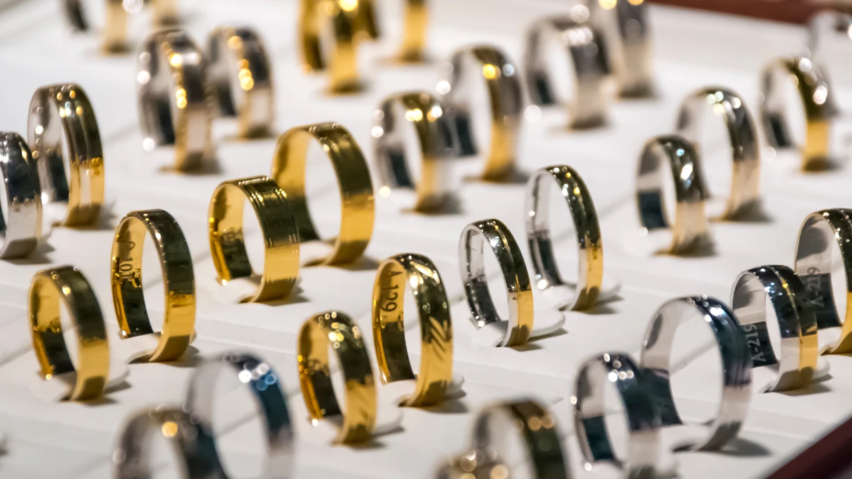 Kadınlar için yatırım fırsatı! Dolar mı altın mı? 4 yatirim 1