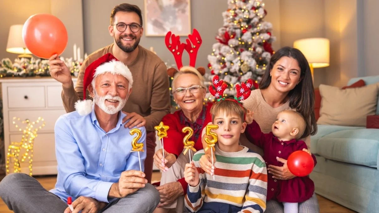 Yılbaşı 2026’da atılacak mesajlar! En aşk ve sevgi dolu 2026 mesajları 5 Yılbaşı 2026’da atılacak mesajlar! En aşk ve sevgi dolu 2026 mesajları