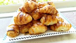 yogurtlu borek nasil yapilir