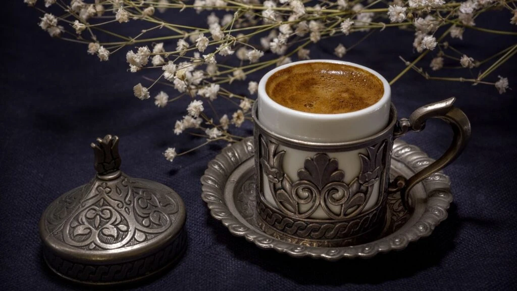 Divan toplantılarından önce padişahların kahvelerine eklenir! Hint tıbbının vazgeçilmezi